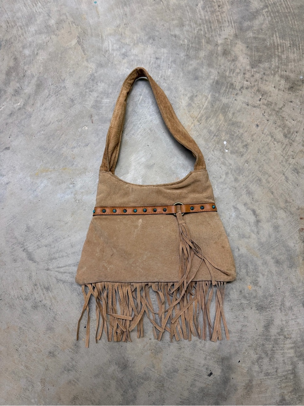 Fringe Y2K Suede Shoulder Bag in Tan